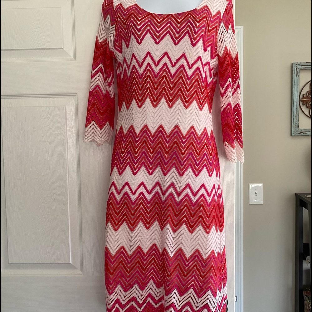 Chevron style dress for Spring, size M, worn once!